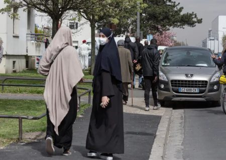 دو نفر از هر سه مسلمان در فرانسه قربانی نژادپرستی هستند