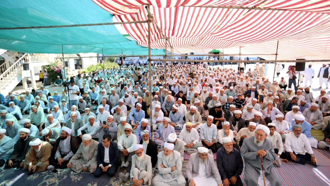 عمامه‌گذاری طلاب اهل‌سنت توسط آیت‌الله نورمفیدی در بندرترکمن