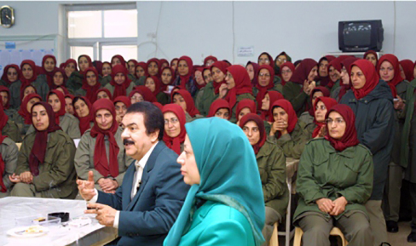 فیلم/ ماجرای جلسات غسل زنان عضو منافقین چه بود؟