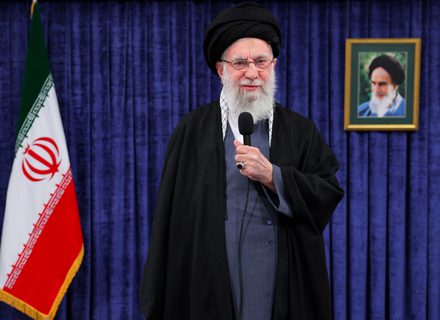 پیام تلویزیونی خطاب به ملت ایران در آستانه چهل و هفتمین سالگرد پیروزی انقلاب اسلامی و یوم الله ۲۲ بهمن